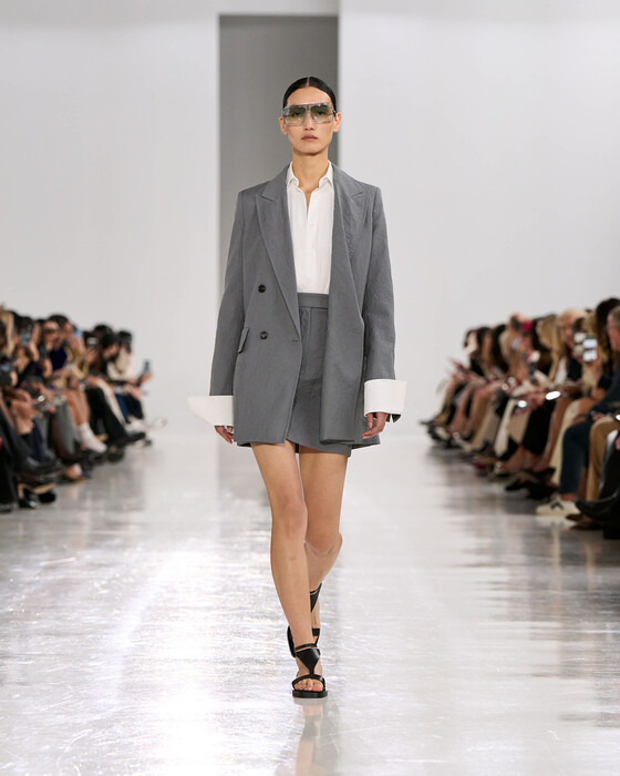 Max Mara весна-лето 2025 / Max Mara spring-summer 2025