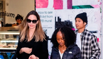 Анджелина Джоли посетила с детьми свой бутик шикарной одежды в Нью-Йорке