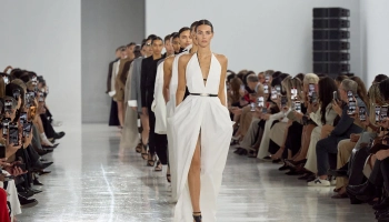 Математика повсюду: весенняя коллекция Max Mara 2025 рассчитана по особой формуле Математика повсюду: весенняя коллекция Max Mara 2025 рассчитана по особой формуле