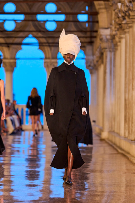 Max Mara Круиз 2025 / Max Mara Resort 2025