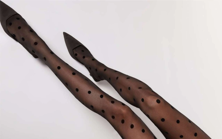 Колготки сезона: плотность, цвет, принт — как выглядеть дороже Колготки сезона: плотность, цвет, принт — как выглядеть дороже