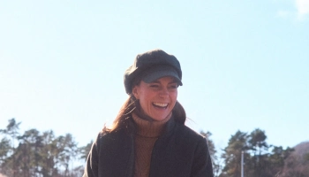 Кейт Миддлтон возвращает тренд на &laquo;кепку таксиста&raquo;