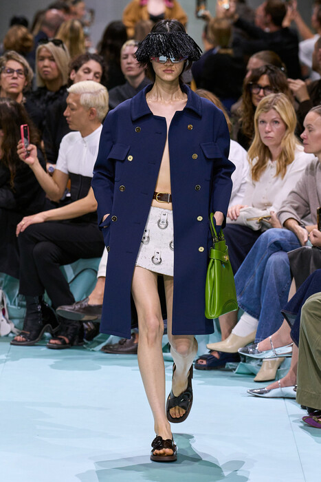 Prada весна-лето 2025 / Prada spring-summer 2025