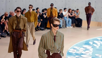 Яркие краски и любовь к жизни: Saint Laurent представил мужскую коллекцию сезона весна-лето 2026