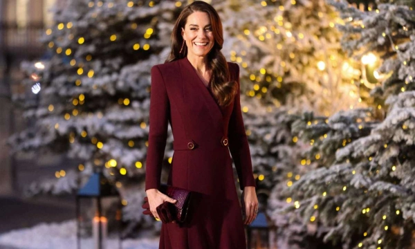 Идеальные вечерние сумки для Нового года 2026: от театральной классики до бархата Идеальные вечерние сумки для Нового года 2026: от театральной классики до бархата