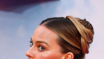 Марго Робби задаёт тренд на сдержанные укладки