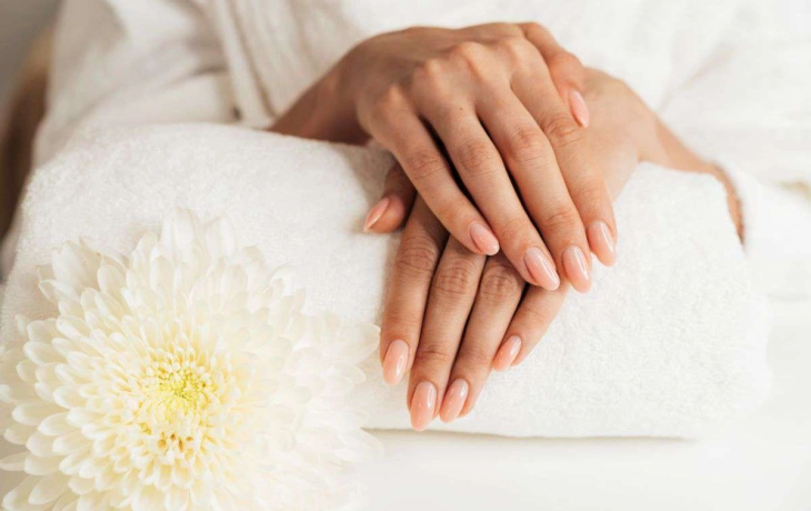 Сама нежность: тренды весеннего маникюра 2025 Сама нежность: тренды весеннего маникюра 2025