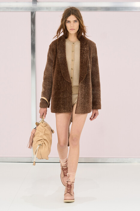 Fendi весна-лето 2025 / Fendi spring-summer 2025