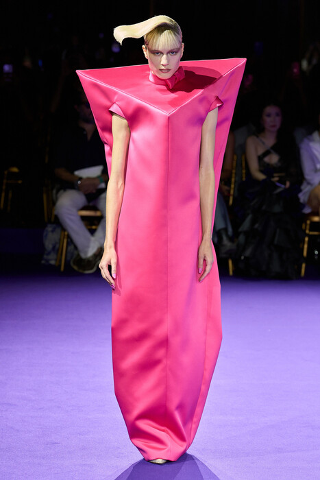 Viktor & Rolf Fall 2024 Couture / Viktor & Rolf Couture осень 2024