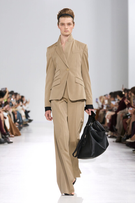 Max Mara коллекция весна-лето 2026 / Max Mara Spring-Summer 2026