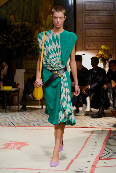 Versace коллекция весна-лето 2026 / Versace Spring-Summer 2026