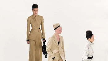 Max Mara представили коллекцию весна-лето 2026 с романтичным флёром