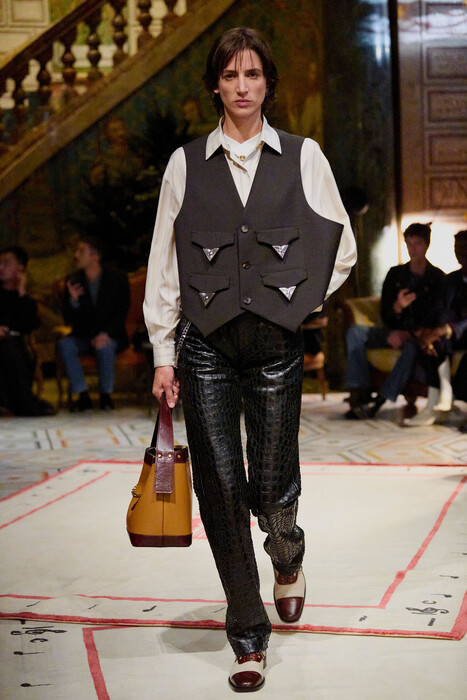 Versace коллекция весна-лето 2026 / Versace Spring-Summer 2026