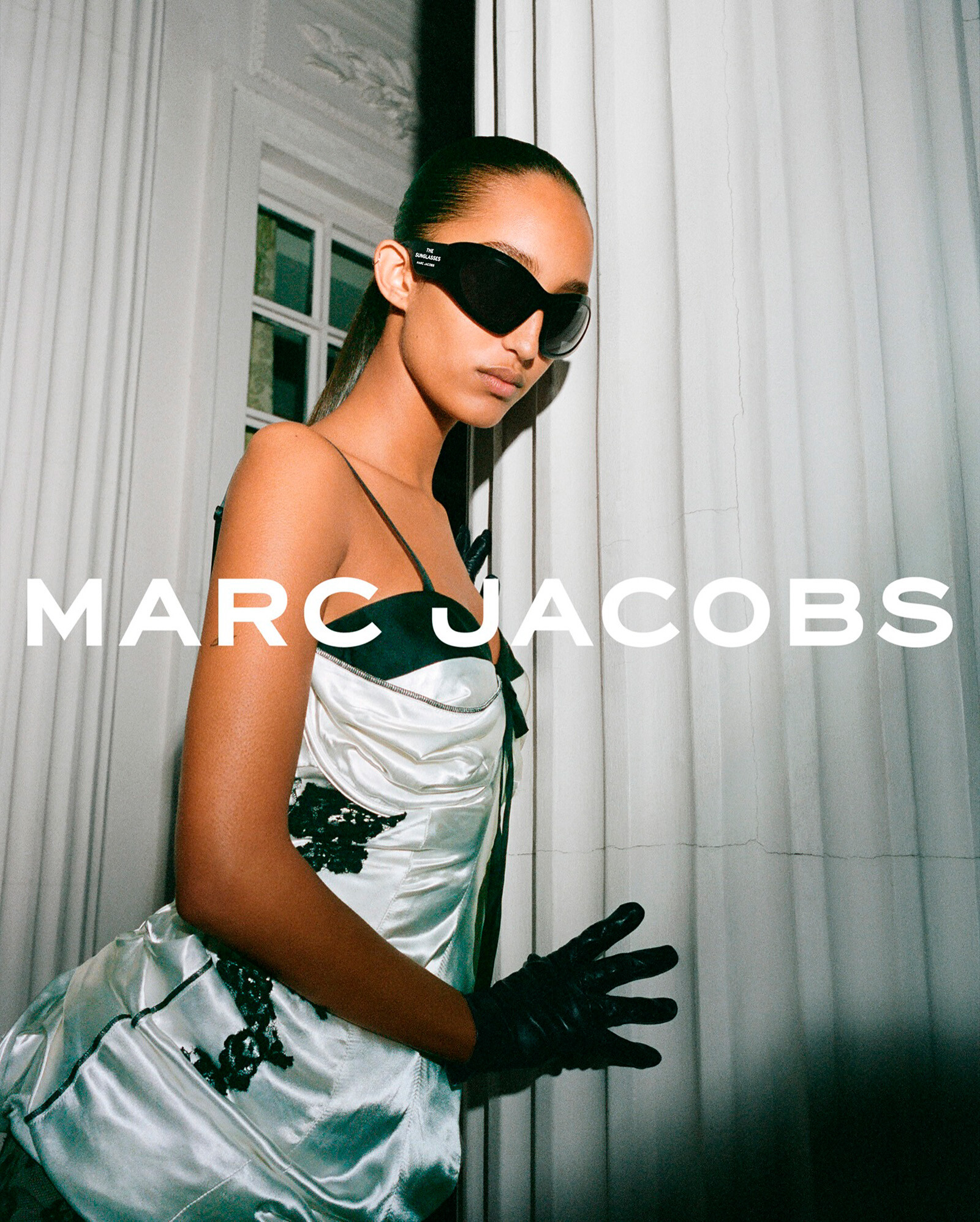 Marc Jacobs показал новую коллекцию солнцезащитных очков