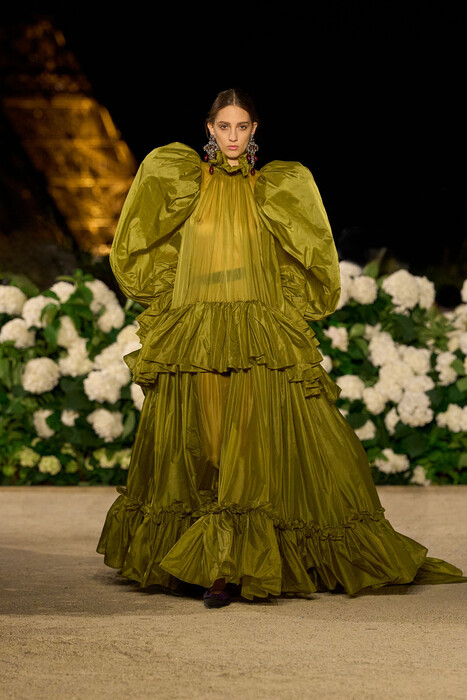 Saint Laurent коллекция весна-лето 2026 / Saint Laurent Spring-Summer 2026