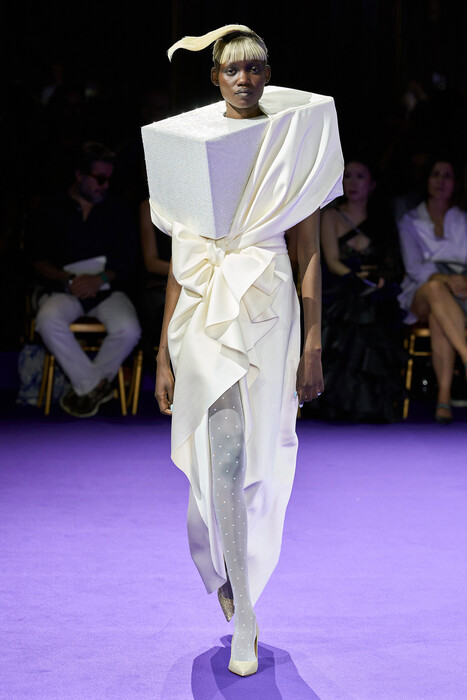 Viktor & Rolf Fall 2024 Couture / Viktor & Rolf Couture осень 2024