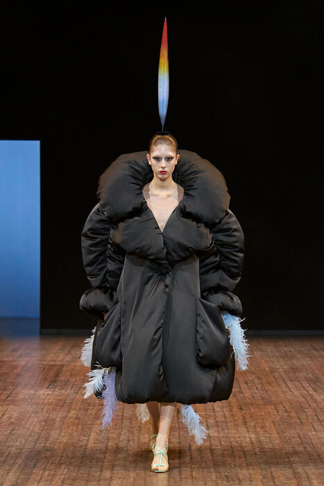 Viktor and Rolf Couture Fall 2025 / Viktor and Rolf Couture коллекция осень 2025