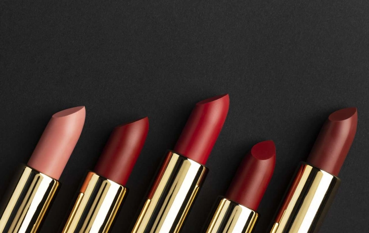 Губы в цвете осени: главные оттенки сезона, которые стоит попробовать