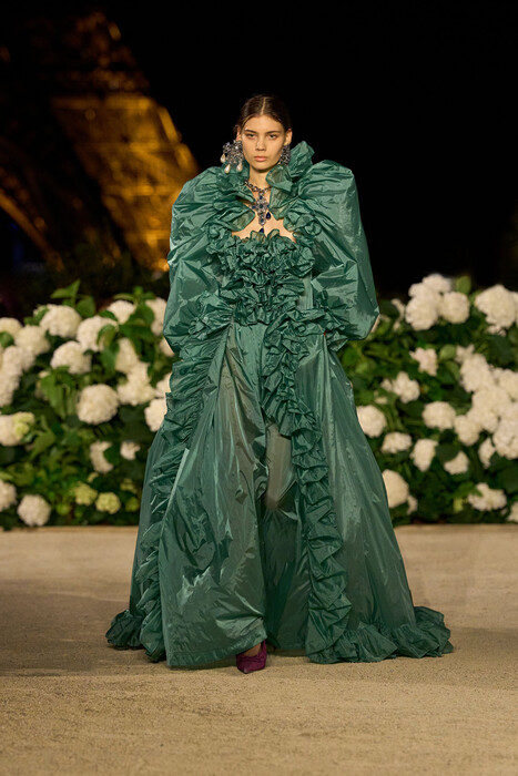 Saint Laurent коллекция весна-лето 2026 / Saint Laurent Spring-Summer 2026