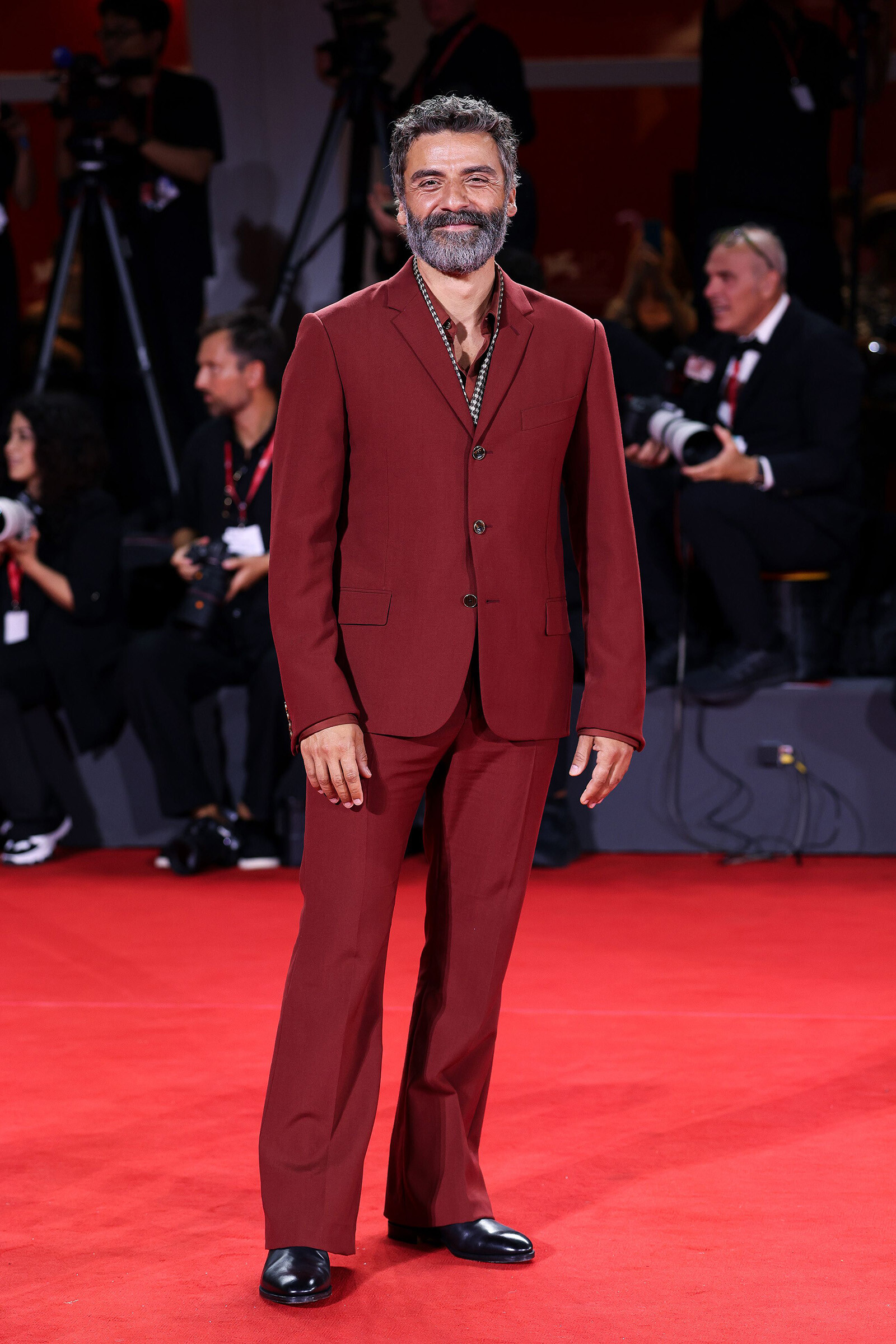 Оскар Айзек в Louis Vuitton