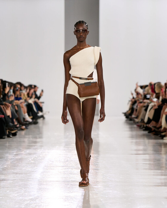 Max Mara весна-лето 2025 / Max Mara spring-summer 2025