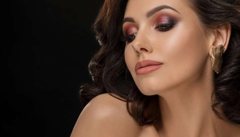 Осенний макияж: какие оттенки добавить в дождливый сезон