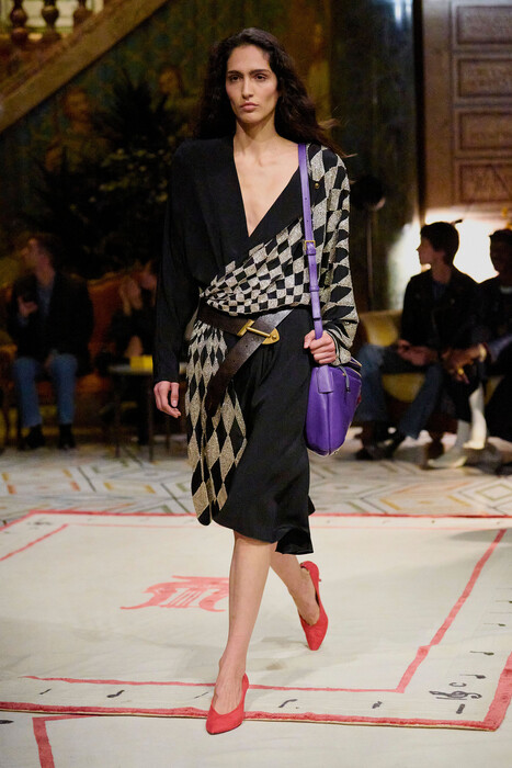 Versace коллекция весна-лето 2026 / Versace Spring-Summer 2026