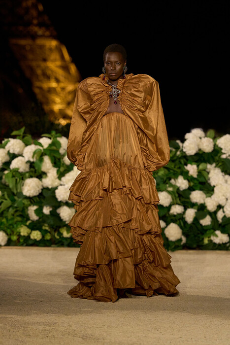 Saint Laurent коллекция весна-лето 2026 / Saint Laurent Spring-Summer 2026