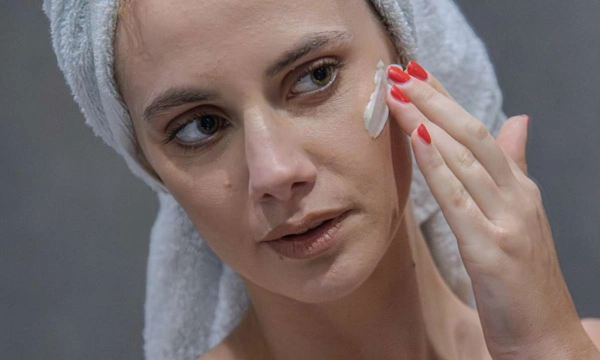 Сила пептидов и ретинола: эффективные пары для ухода за зрелой кожей осенью