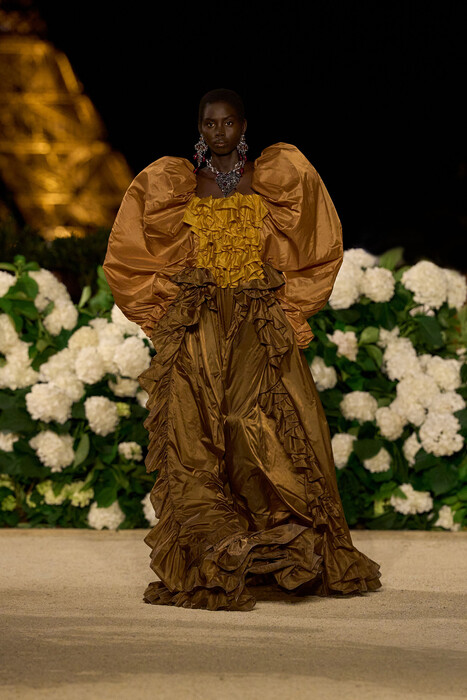 Saint Laurent коллекция весна-лето 2026 / Saint Laurent Spring-Summer 2026