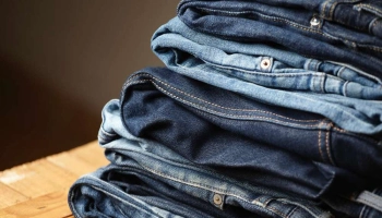 Деним на века: как выбрать идеальные джинсы