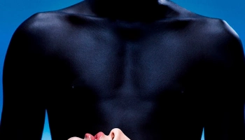 Balmain представил новую парфюмерную линию Les Éternels