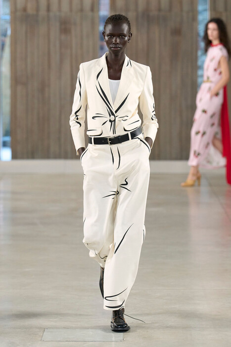 Moschino коллекция весна-лето 2026 / Moschino Spring-Summer 2026