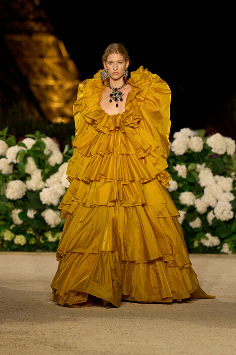 Saint Laurent коллекция весна-лето 2026 / Saint Laurent Spring-Summer 2026