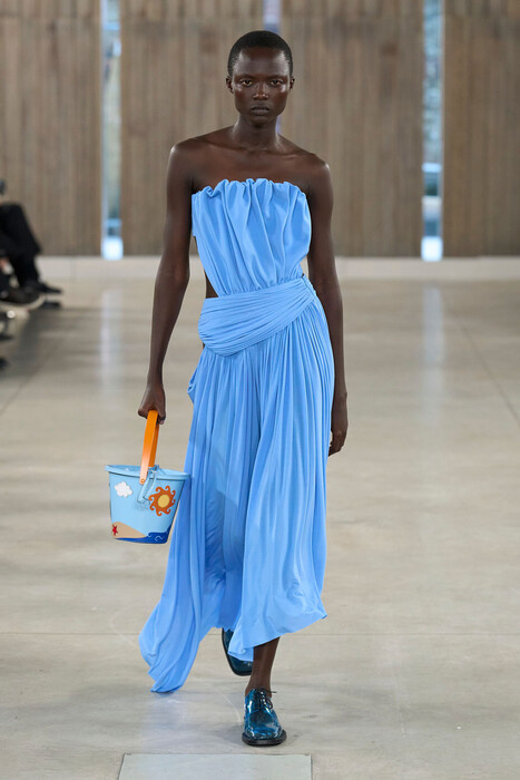 Moschino коллекция весна-лето 2026 / Moschino Spring-Summer 2026