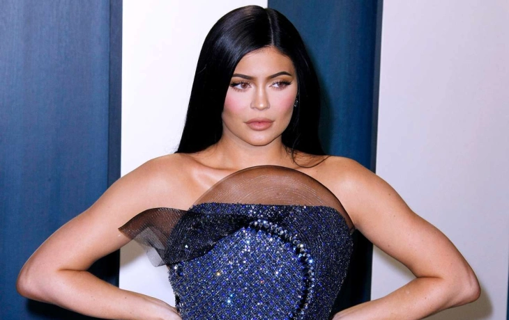 Когда пластика спасает карьеру: топ звезд, которые вернулись в профессию благодаря хирургам Когда пластика спасает карьеру: топ звезд, которые вернулись в профессию благодаря хирургам