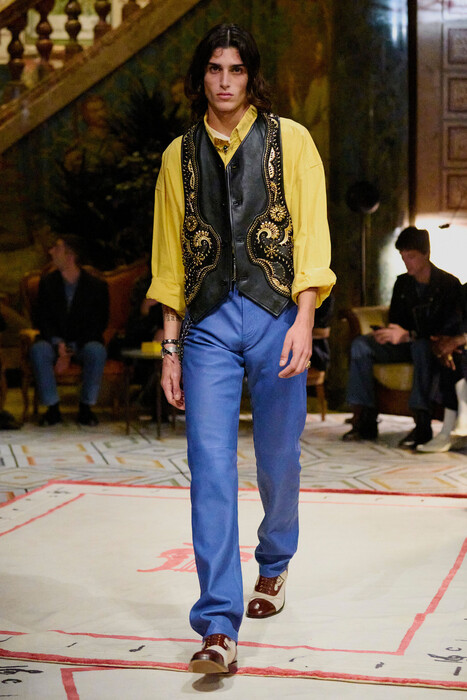 Versace коллекция весна-лето 2026 / Versace Spring-Summer 2026