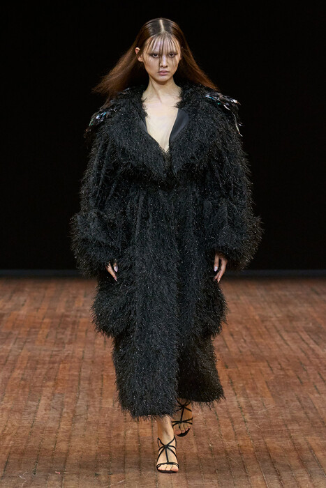 Viktor and Rolf Couture Fall 2025 / Viktor and Rolf Couture коллекция осень 2025