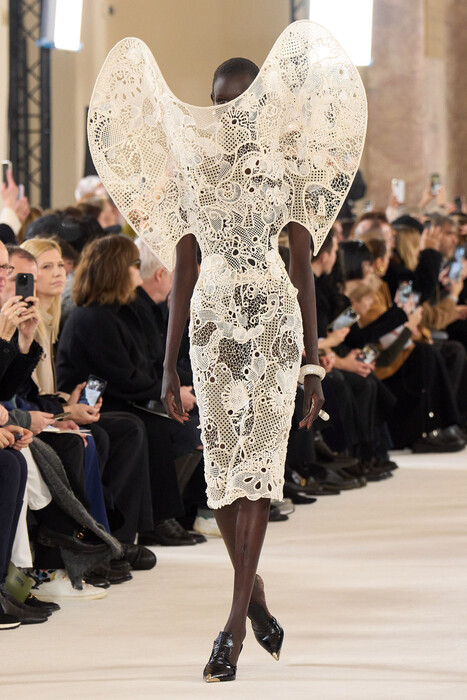 Schiaparelli Couture весна-лето 2024