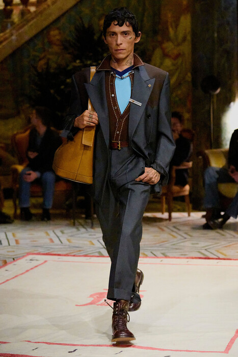 Versace коллекция весна-лето 2026 / Versace Spring-Summer 2026