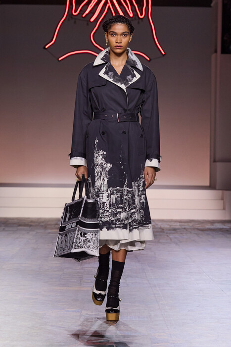 Dior коллекция осень 2024 в Нью-Йорке