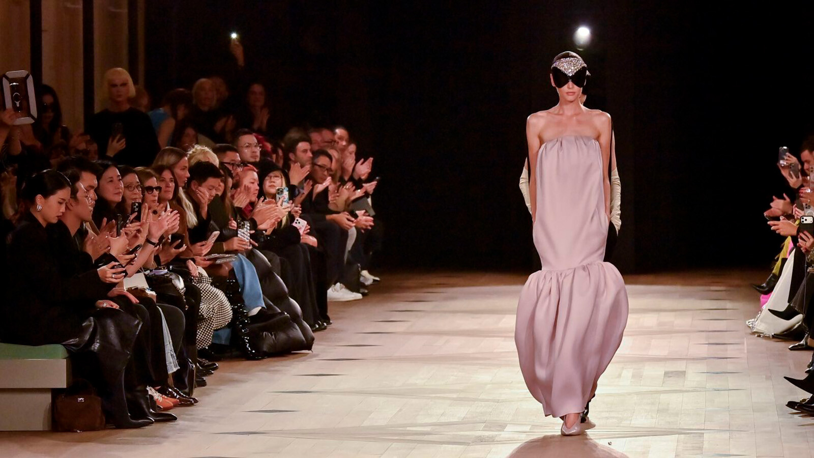 Коллекция Balenciaga сезона весна-лето 2026