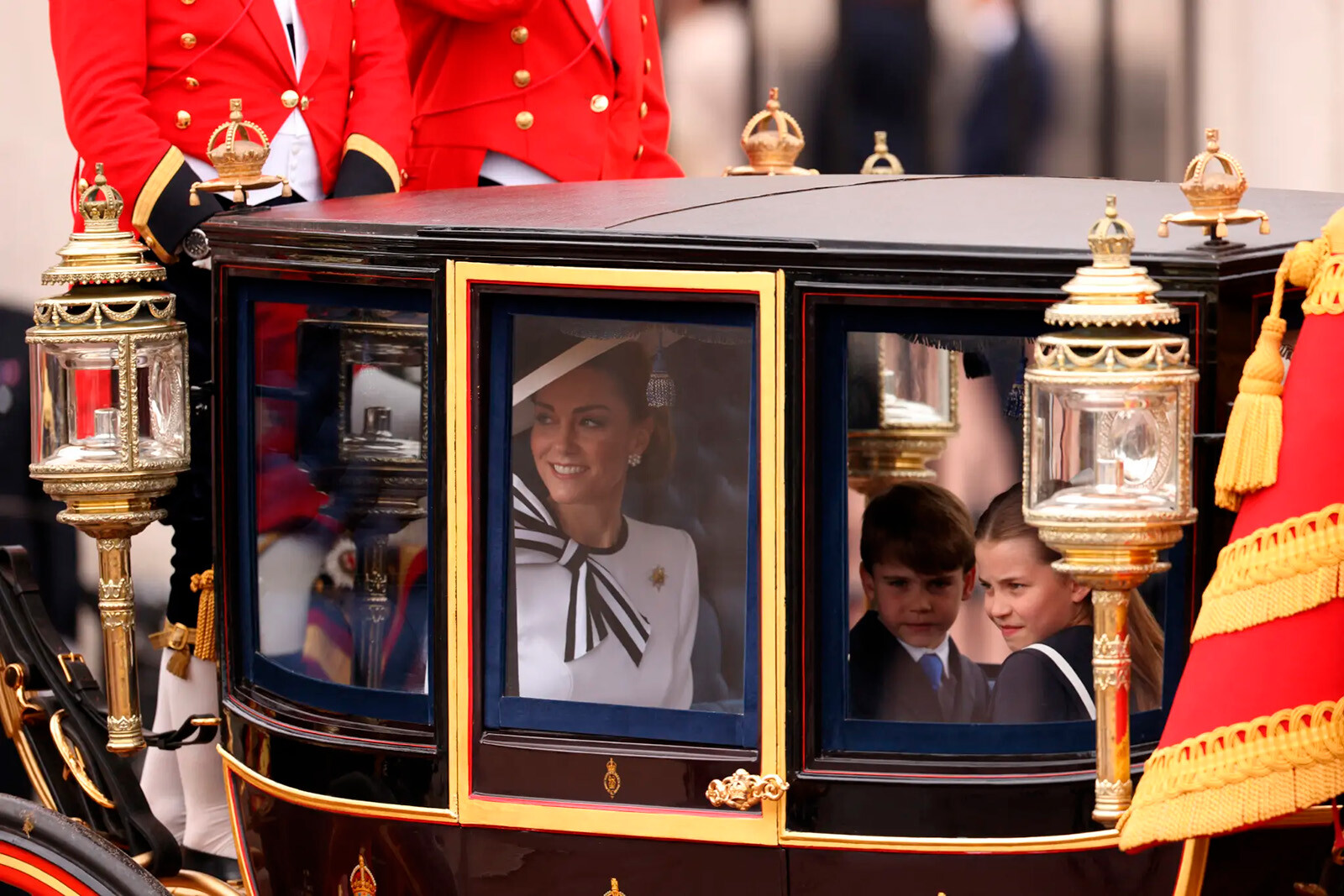 Кейт Миддлтон с детьми на параде Trooping the Color 15 июня 2024 года