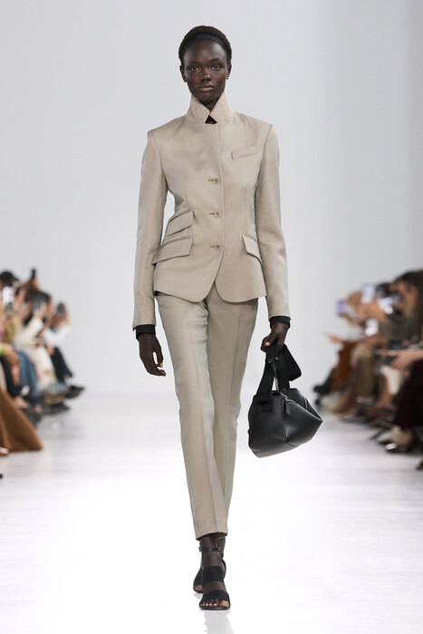 Max Mara коллекция весна-лето 2026 / Max Mara Spring-Summer 2026