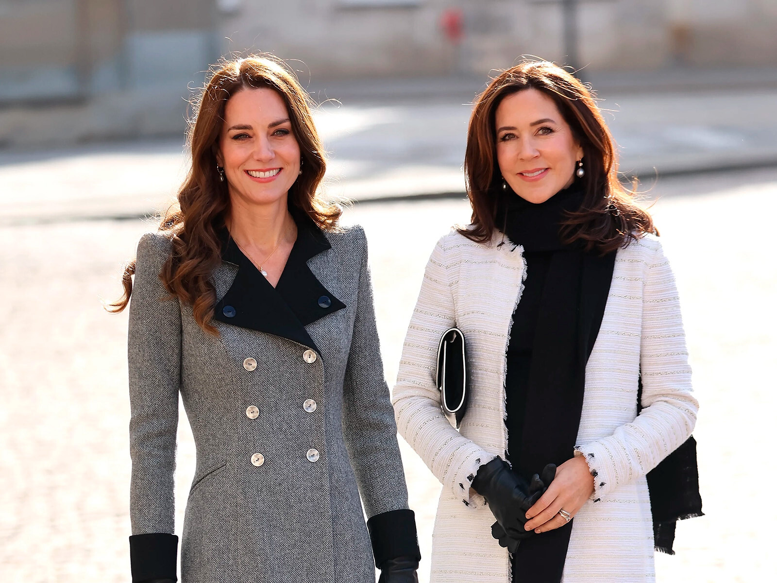 Кейт Миддлтон с королева Мэри