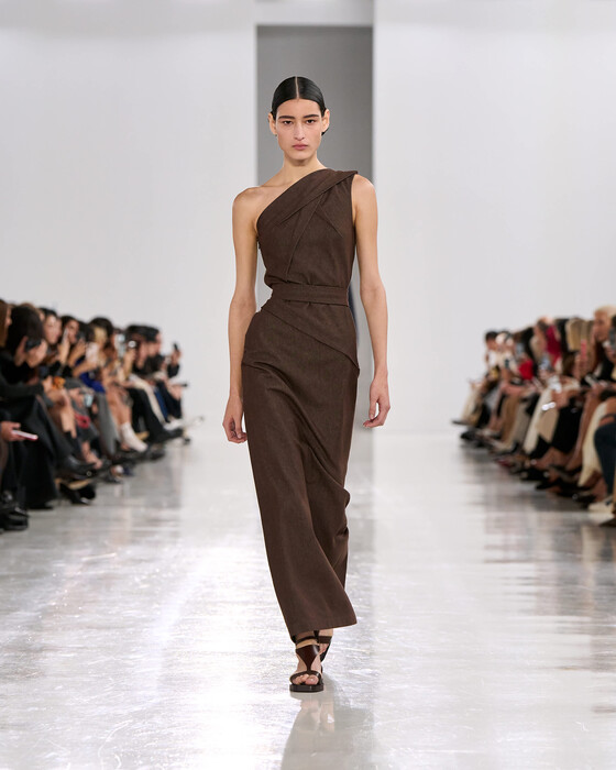 Max Mara весна-лето 2025 / Max Mara spring-summer 2025