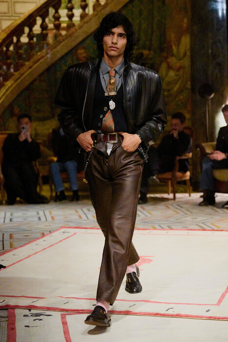 Versace коллекция весна-лето 2026 / Versace Spring-Summer 2026