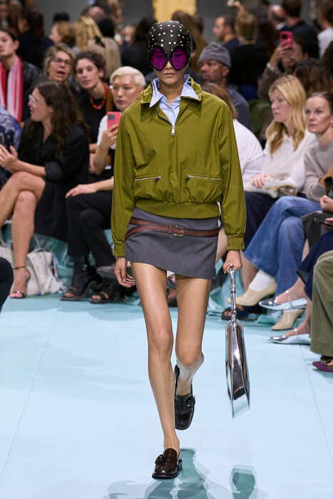 Prada весна-лето 2025 / Prada spring-summer 2025