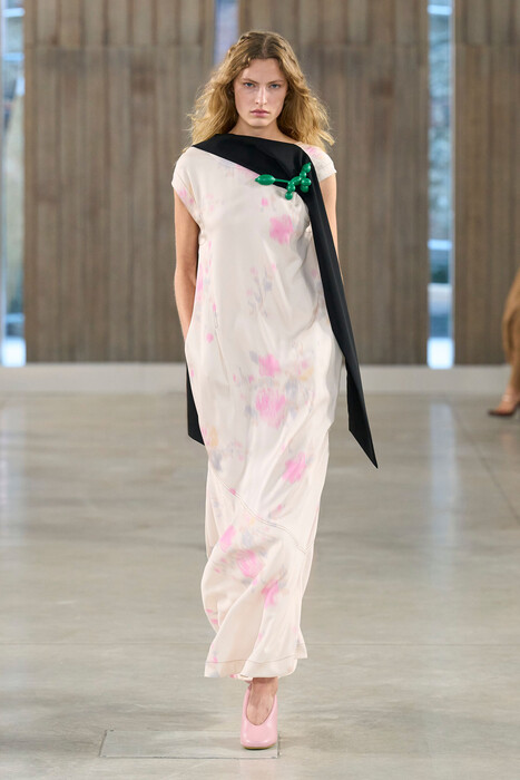 Moschino коллекция весна-лето 2026 / Moschino Spring-Summer 2026