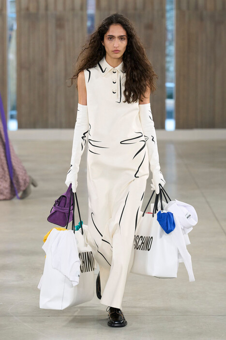 Moschino коллекция весна-лето 2026 / Moschino Spring-Summer 2026